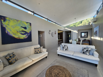 CHAPMAN’S PEAK PENTHOUSE